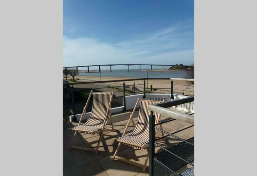 بنسيون Lieu Unique Et Romantique Face Mer