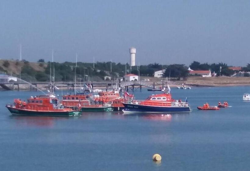 بنسيون Lieu Unique Et Romantique Face Mer