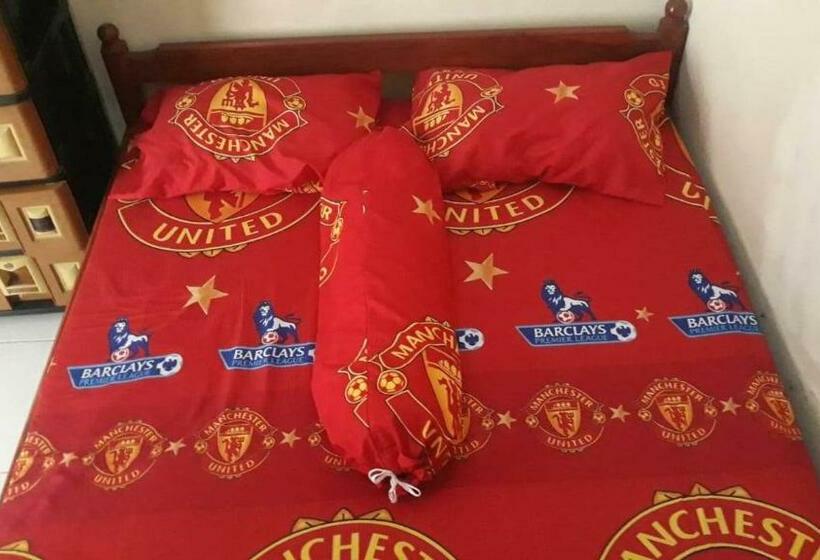 بنسيون Selaras Kost Syariah