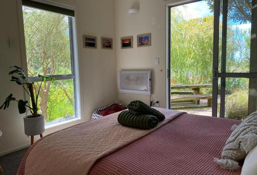 پانسیون The Willow Guest Suite