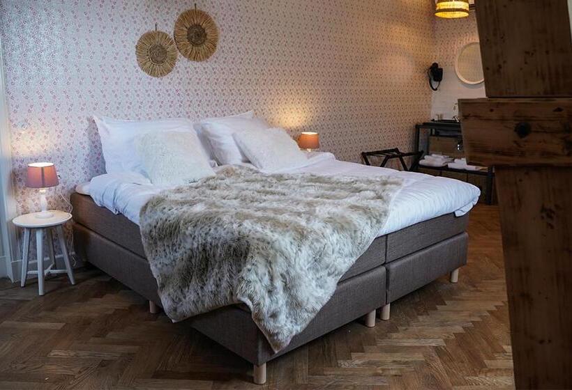 Boetiekhotel Ons Oude Raadhuis   Digitaal Inchecken Via Sms En Mail