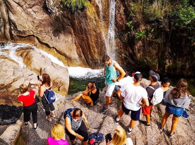 Hostel Retiro Do Gerês