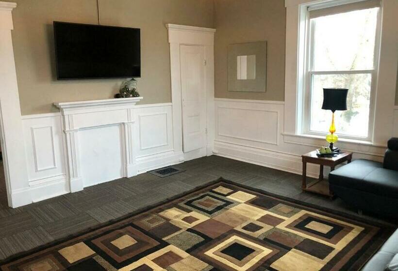 Пансион Suite 3 Eighteen