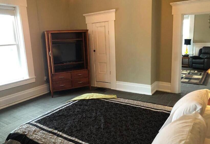 Пансион Suite 3 Eighteen