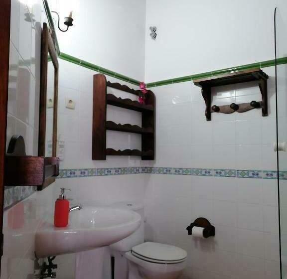 旅馆 La Posada De Horcajuelo