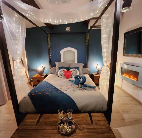 مبيت وإفطار A L Orée Des Pins   Gite Et Spa De 30 M2  Home Cinéma Et Massage En Sup