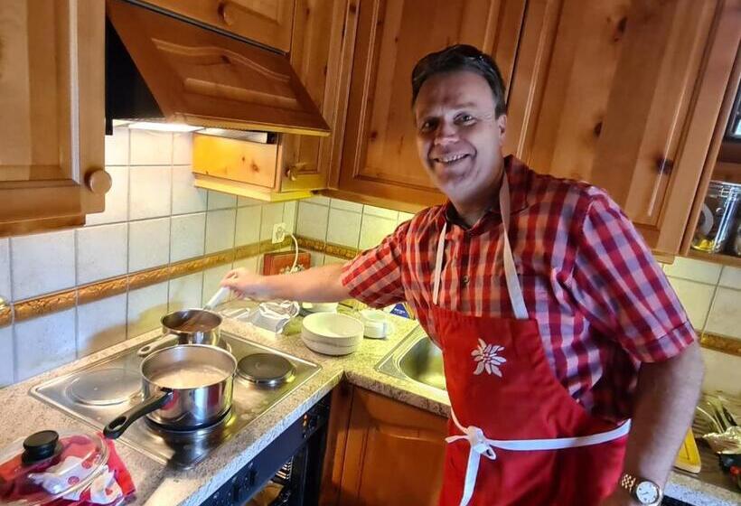 مبيت وإفطار Atelier Berg Zum Bildji