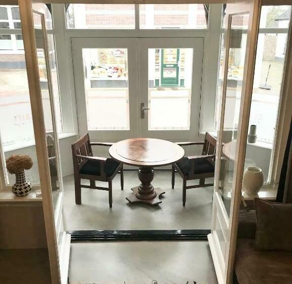 تختخواب و صبحانه De Grift