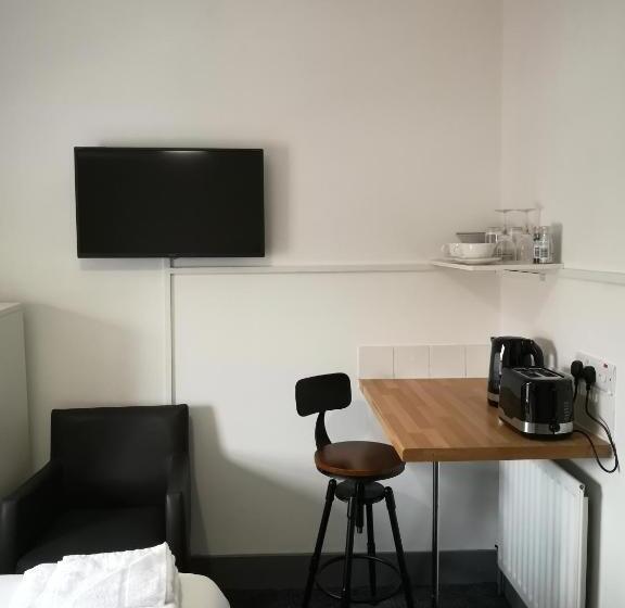 胶囊酒店 Ty R Bont Studios