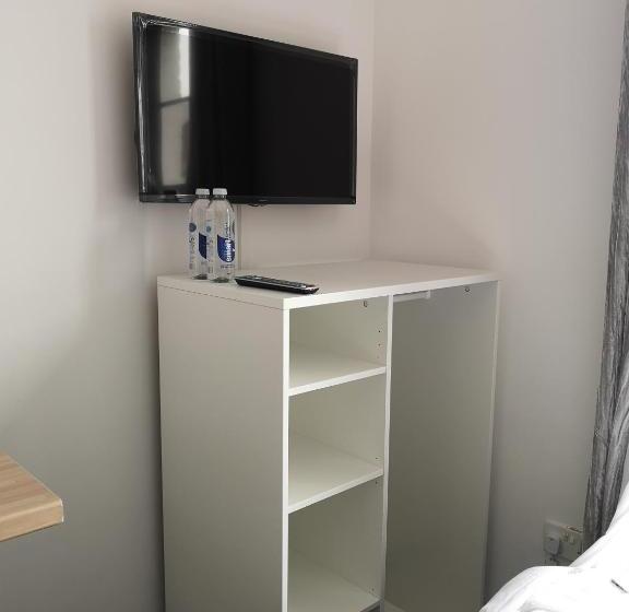 胶囊酒店 Ty R Bont Studios