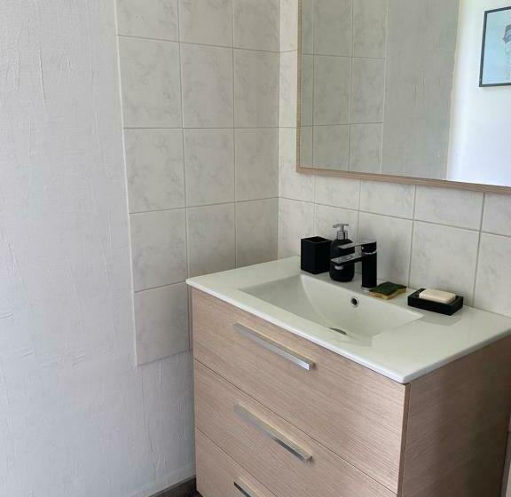 膳宿费 Chambres Et Table D Hôtes Le Cèdre Aveyron