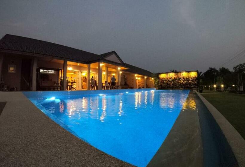 پانسیون Coconut Garden Retreat