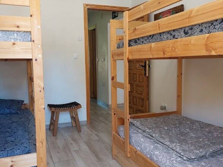 Zenia Hostel