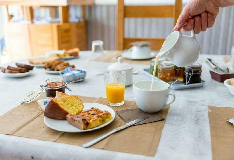 مبيت وإفطار Chambres Et Table D Hôtes Floromel La Souterraine En Rez De Chaussee