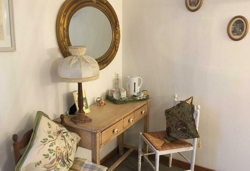 Bed and Breakfast Le Jardin De Rose 24 Feuillebert Romagne 86700