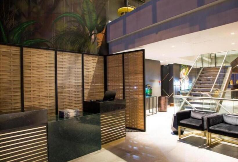 Mgb Hotel At 2ten
