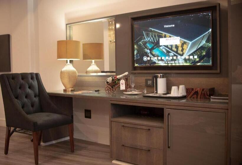 Mgb Hotel At 2ten