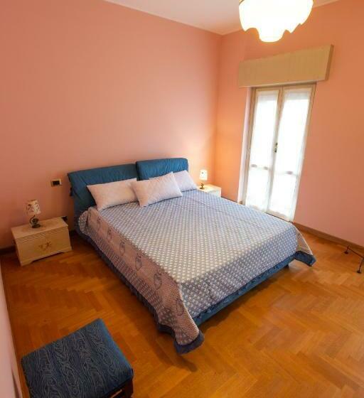 بنسيون Villa Grande Con Stanze, Bagni E Giardino