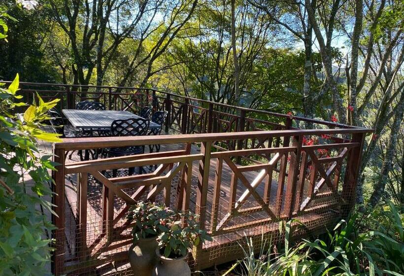 Bed and Breakfast Cabbage Tree Cottage