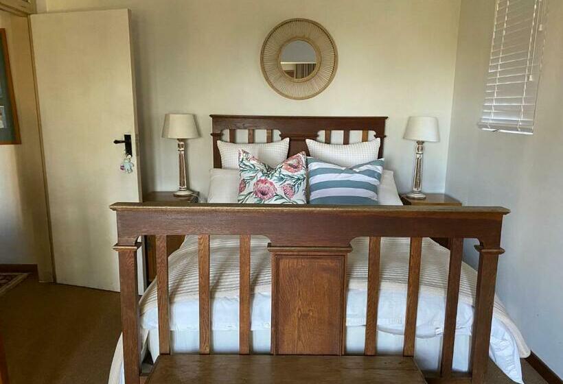 Bed and Breakfast Cabbage Tree Cottage