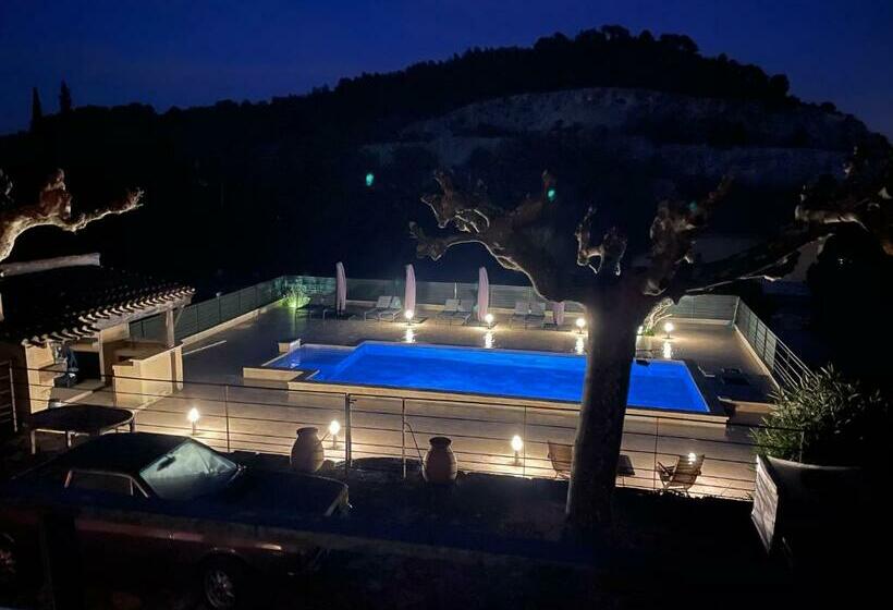 צימר Domaine De Calypso & Suites   Adult Only