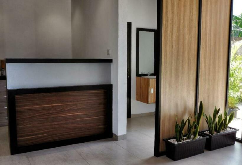 ホテル Guest House 555 Nki