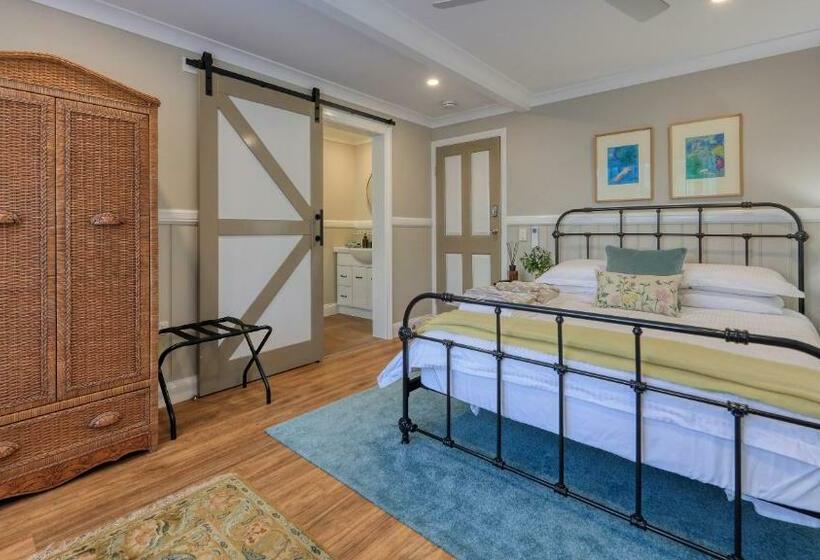Пансион Mitta Glen Guesthouse