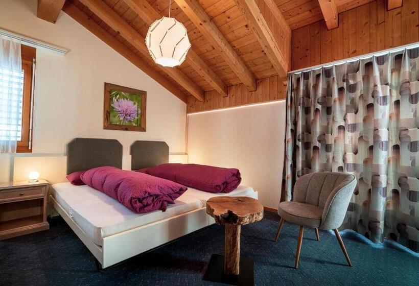 צימר Kulinarik & Geniesser Hôtel Strauss