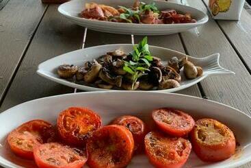 پانسیون Botlhale Guesthouse, Events & Spa