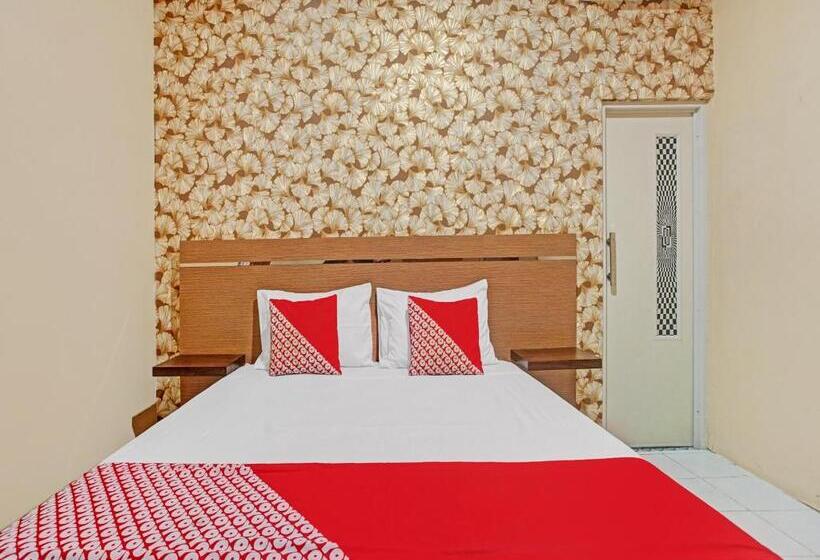 בית מלון כפרי Oyo 90399 Box House