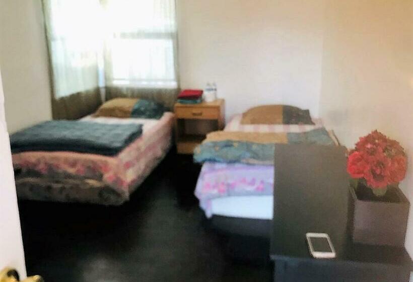 Пансион Sunny Rooms