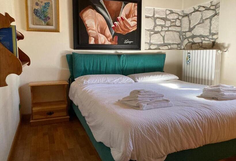 مبيت وإفطار Chalet Mirastelle