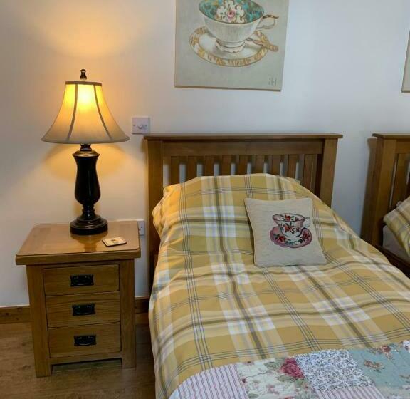 펜션 The Reindeer Retreat Buttercup Twin