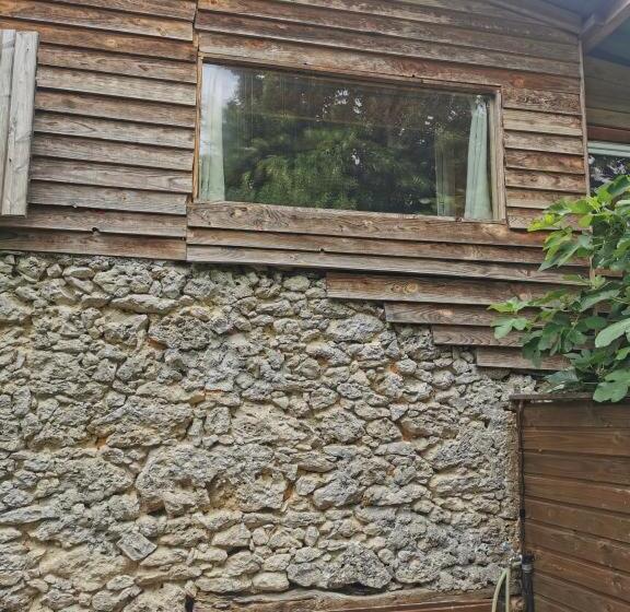 بنسيون Les Cabanes De Brassac   Gîte Esprit Cabane Avec Spa