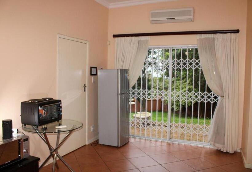 Пансион Seaview Executive Guest House