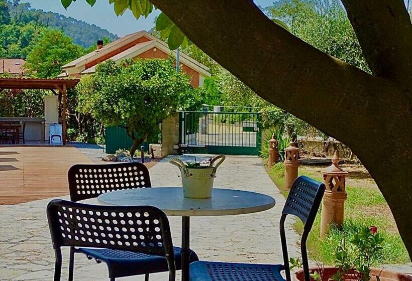 مبيت وإفطار Ca Du Angiulin