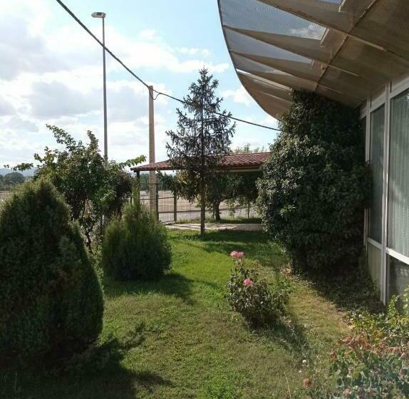 בית מלון כפרי Hostal Brin