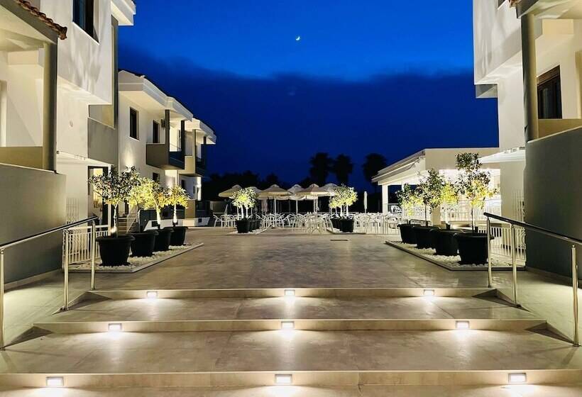Acrotel Lily Ann Village