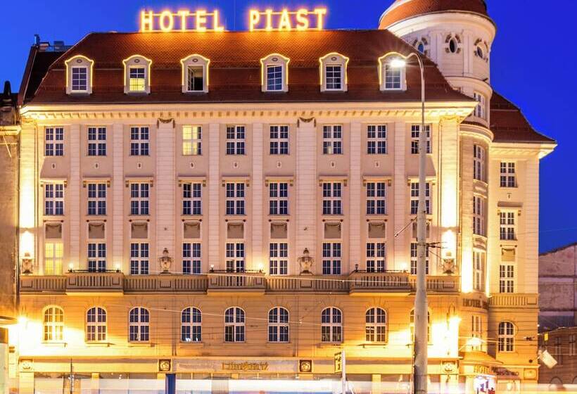 هاستل Piast Wrocław Centrum