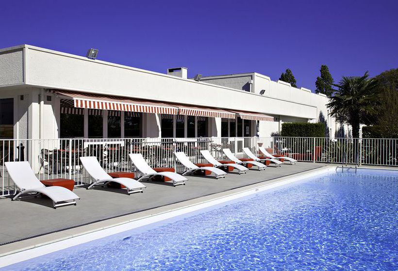 ホテル Sure  Bordeaux Aeroport