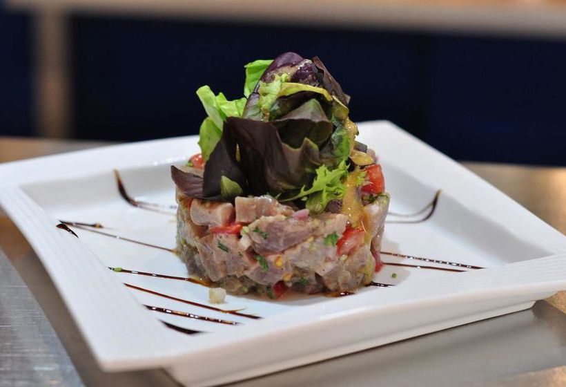 ホテル Sure  Bordeaux Aeroport