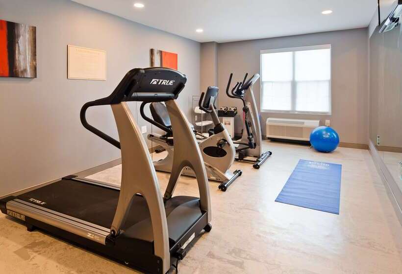 فندق Best Western Plus Fairfield