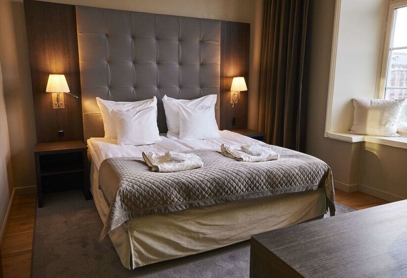 Clarion Hotel Post