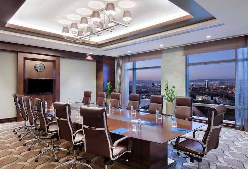 호텔 Hilton Bursa Convention Center & Spa