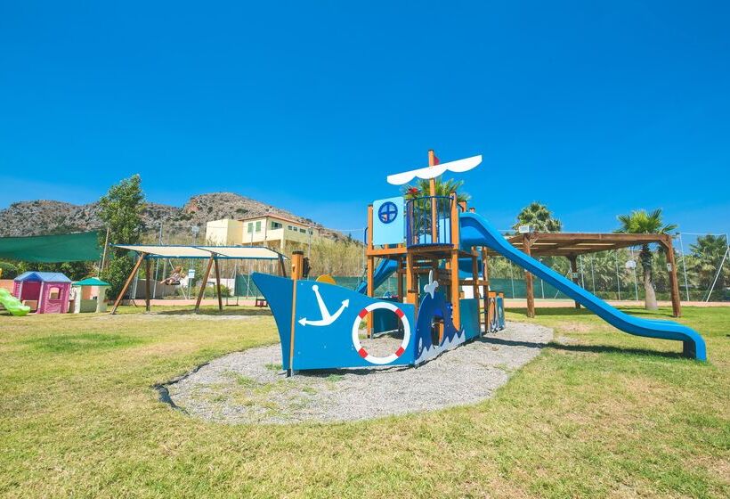 هتل Kiani Beach Resort Family All Inclusive