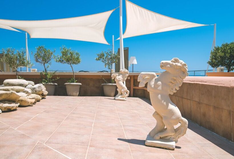 هتل Kiani Beach Resort Family All Inclusive