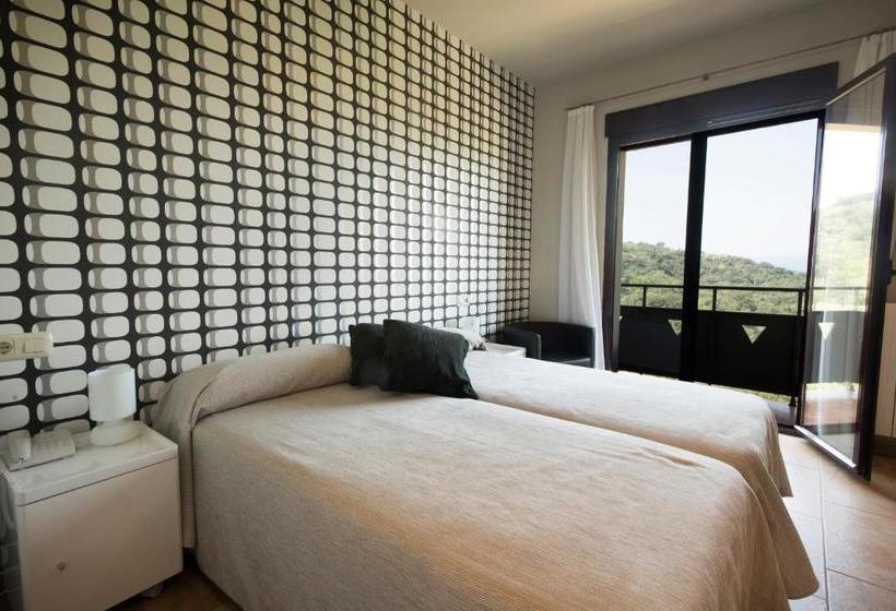 فندق Restaurante Novella