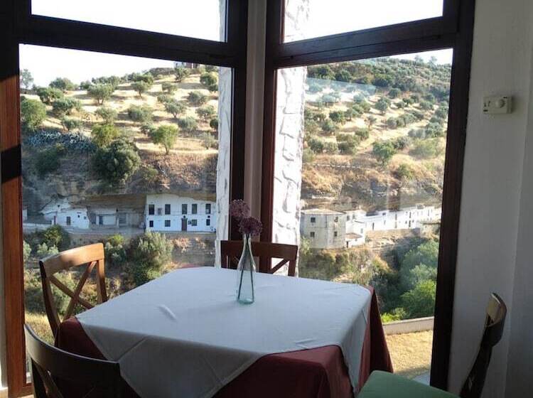 هتل Villa De Setenil
