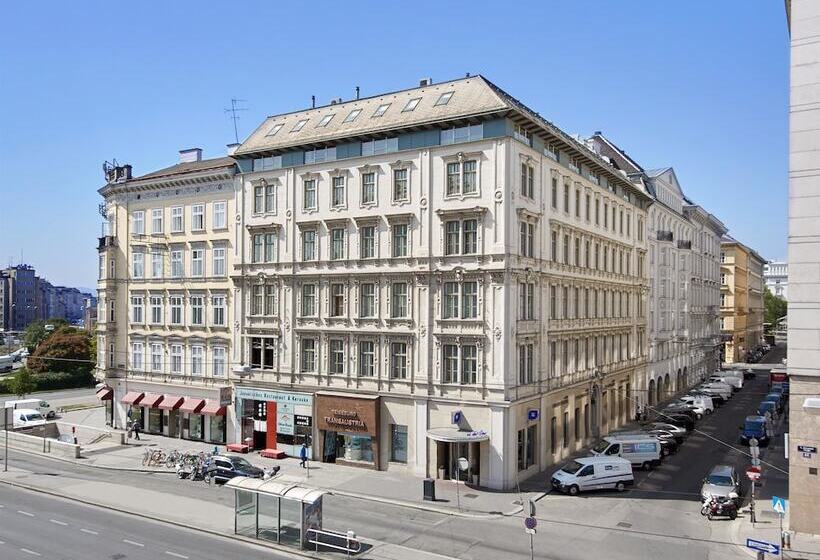 Living Hotel An Der Oper