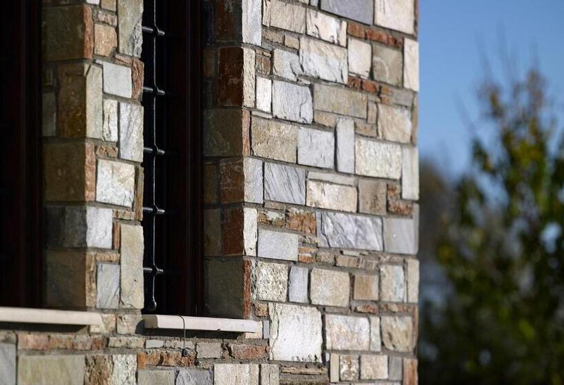 Stevalia Hotel & Spa